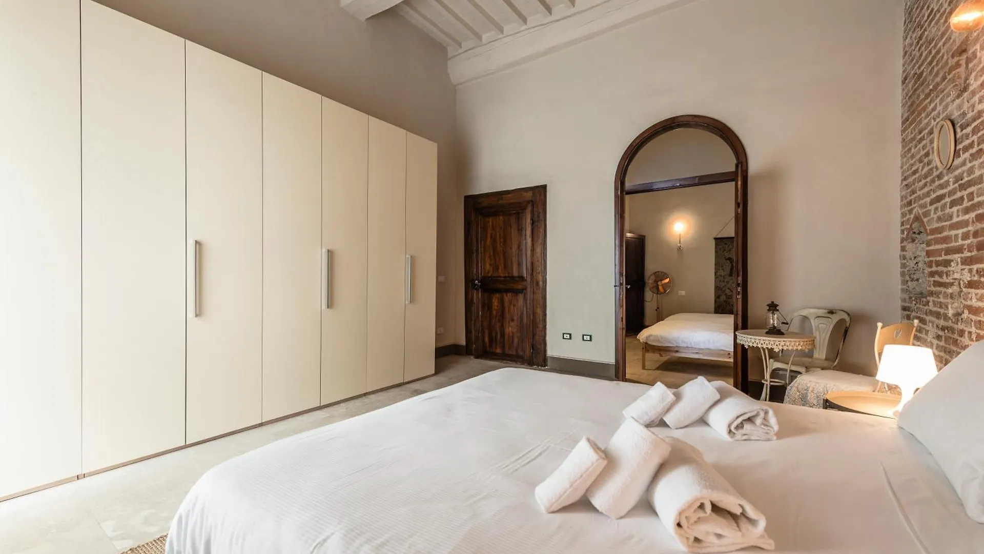 Story House Lejlighed Pisa