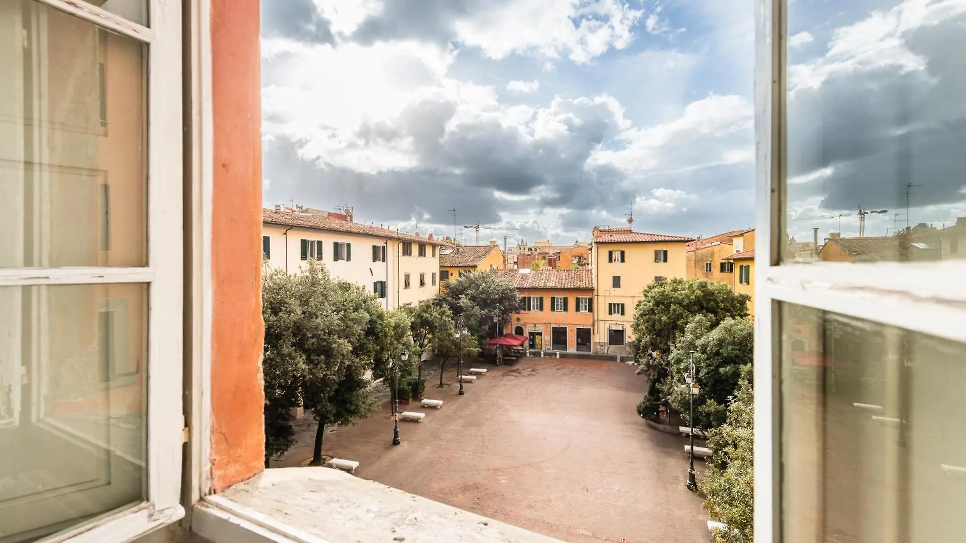 Story House Lejlighed Pisa Italien